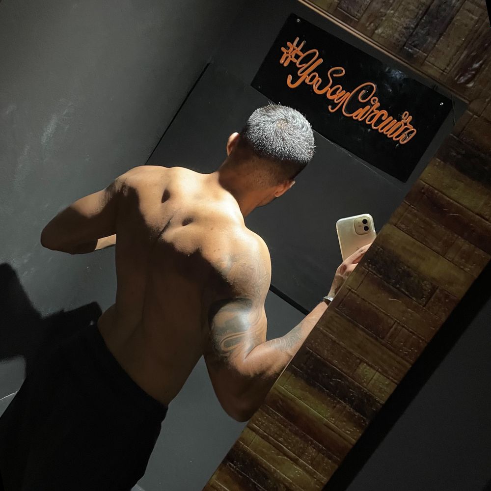 alejandresf OnlyFans profile picture