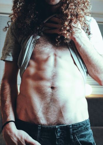 MISTER UNCUT
