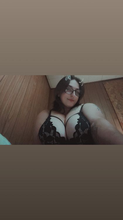 witchyb1tch29 OnlyFans picture
