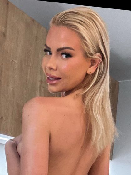 julianylandfree OnlyFans picture