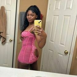 longtoungeivy OnlyFans picture