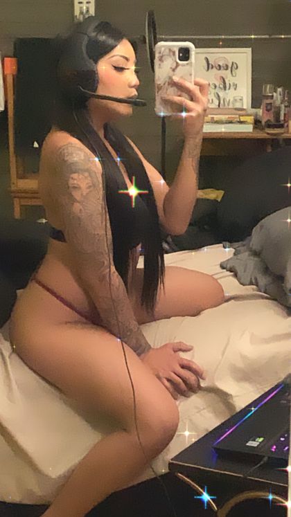 babygirlreyvynn OnlyFans picture