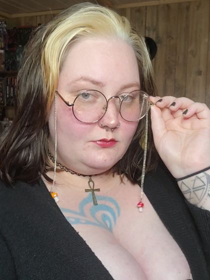 yourforestwitch OnlyFans picture