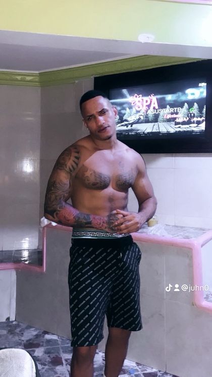 elboludo809 OnlyFans picture