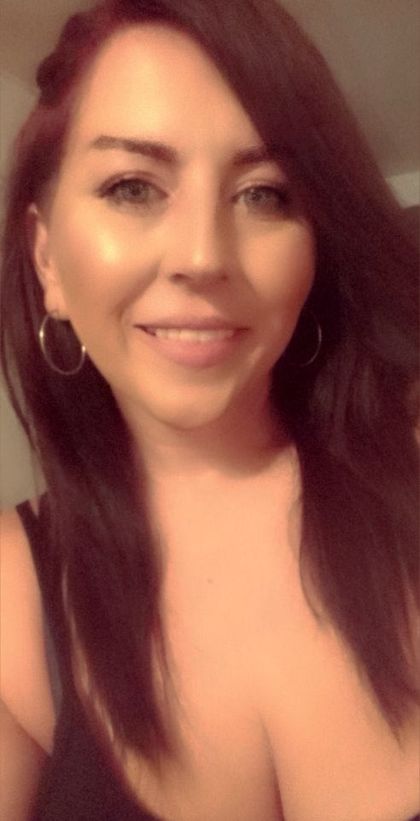 lonelyhousemom OnlyFans picture