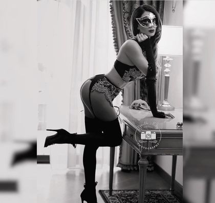 arnisadervishi OnlyFans picture