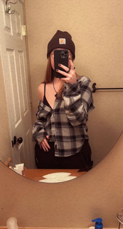 luvelylaur OnlyFans picture