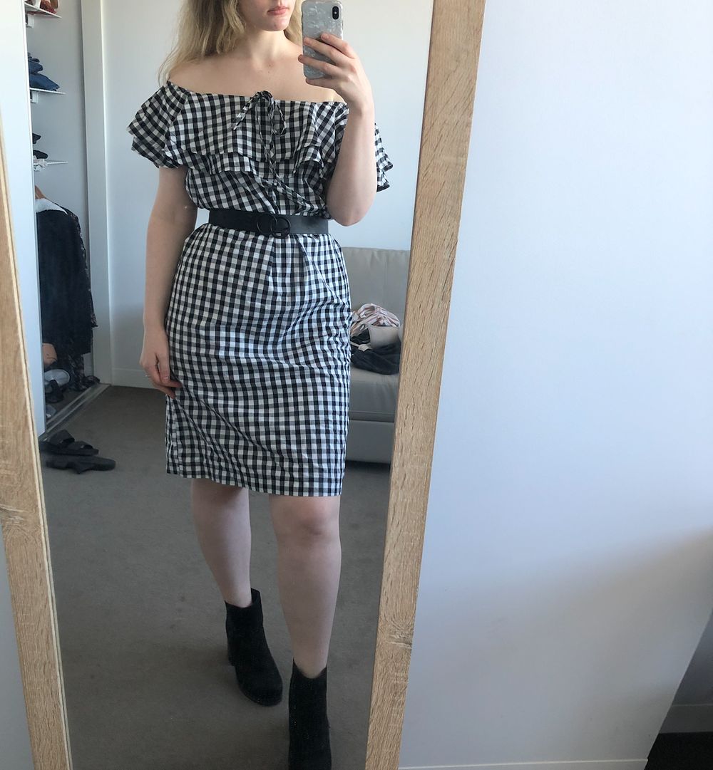 ellabooty OnlyFans - Free Trial - Photos - Socials | FansMetrics.com