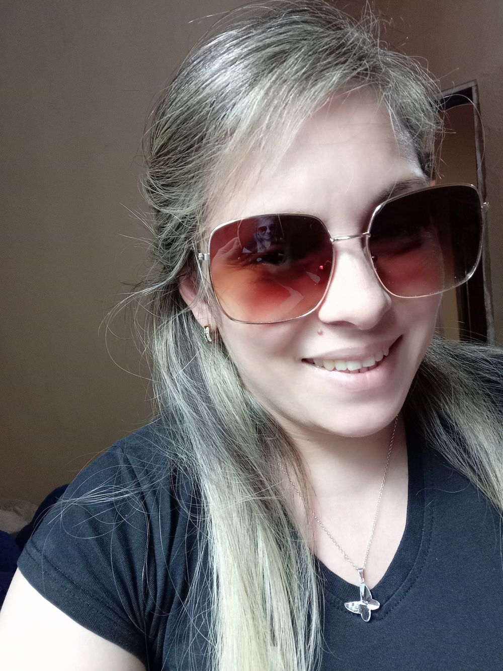 noelua.com OnlyFans profile picture