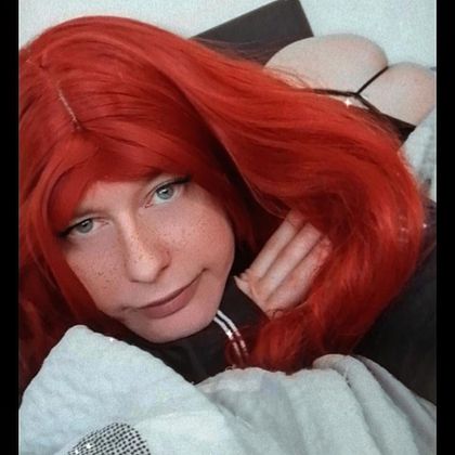 claireshivas OnlyFans picture