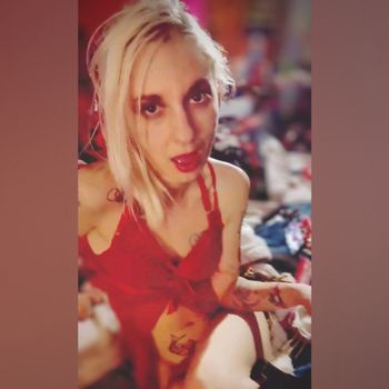 AnnaLyse Hardluv