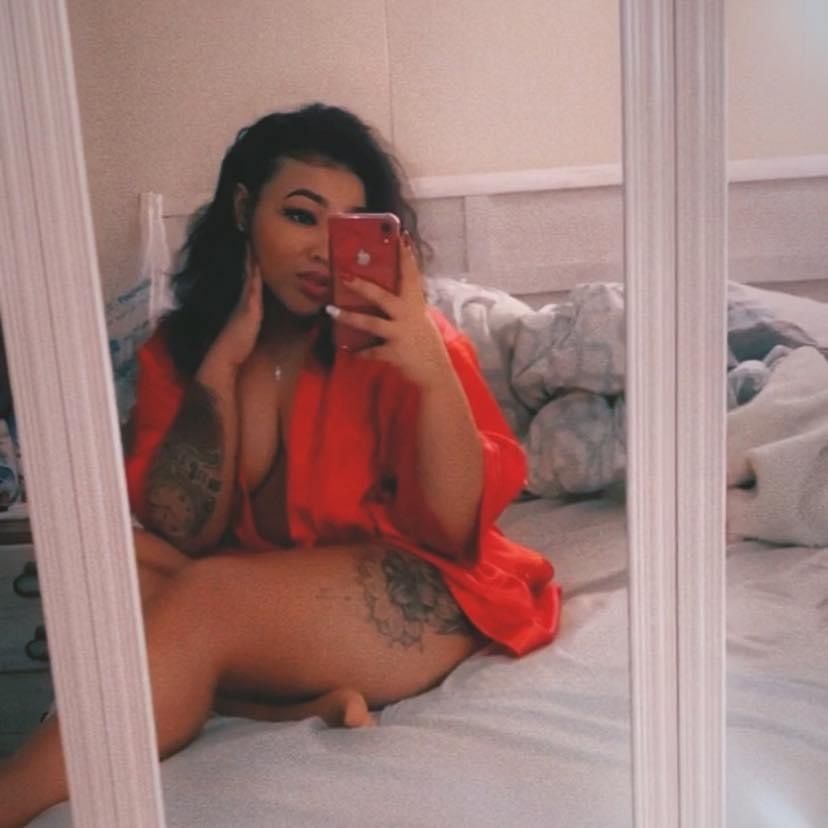 lux_sis OnlyFans profile picture