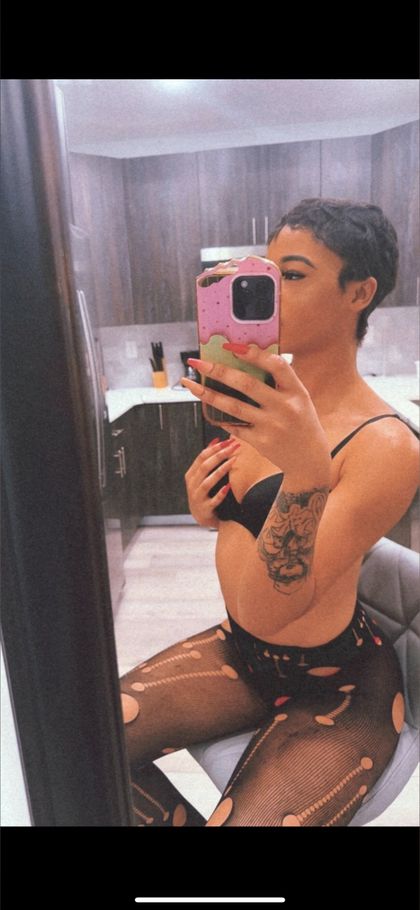 lola.ivy215 OnlyFans picture