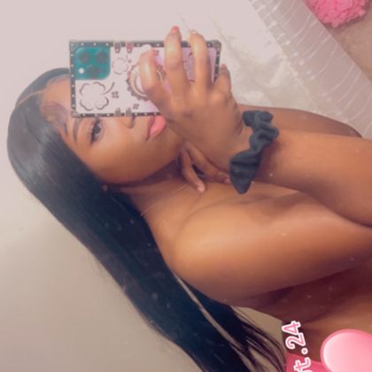luvscarlettt OnlyFans picture