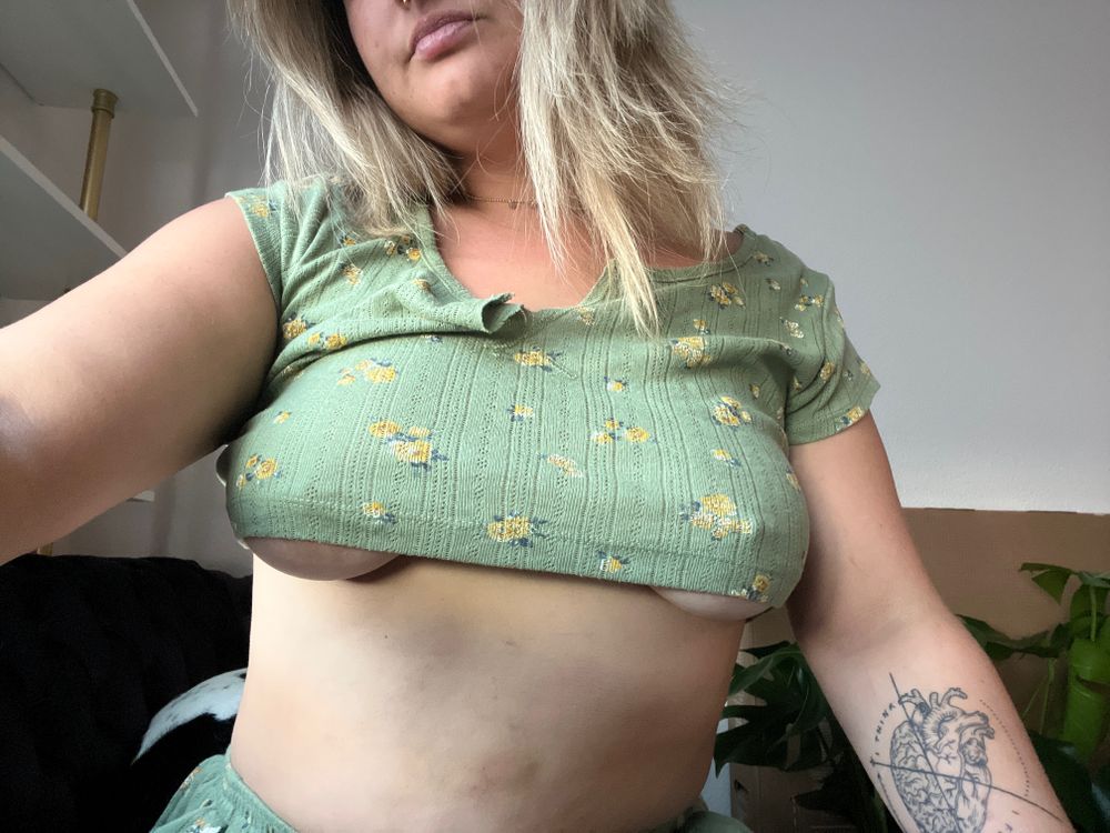 wildwh0re OnlyFans profile picture