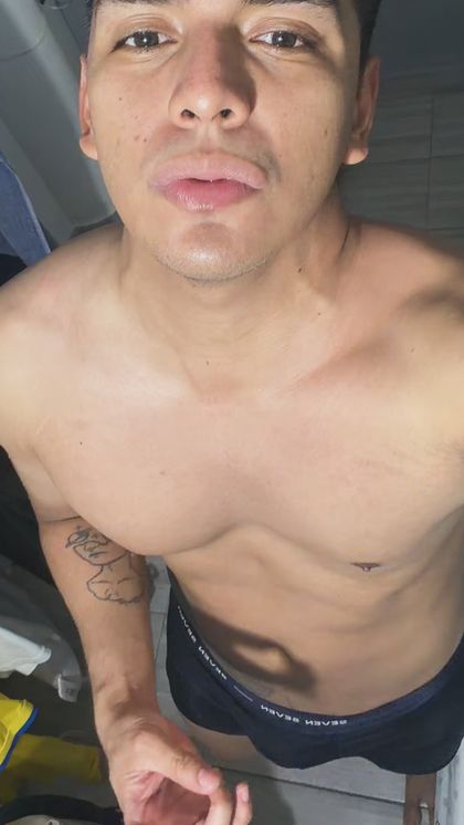 adrianoquendo OnlyFans picture