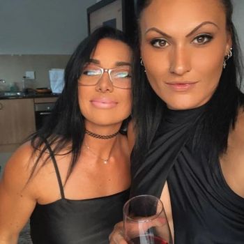 Twisted_sisters