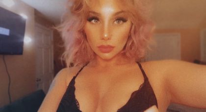 littleredren OnlyFans picture