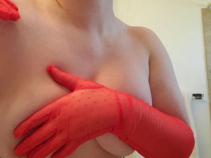 turtlenecktease OnlyFans picture
