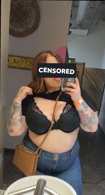 sluttyneighbor505 OnlyFans picture