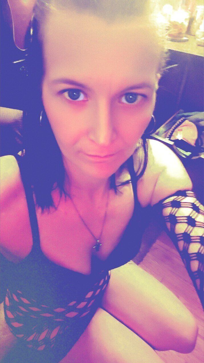 tripplethreatjess25 OnlyFans profile picture