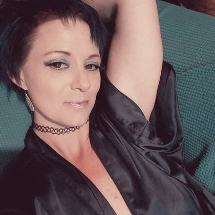 laurasprays OnlyFans picture