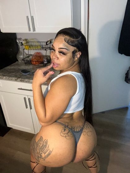 naughtyredd25 OnlyFans picture