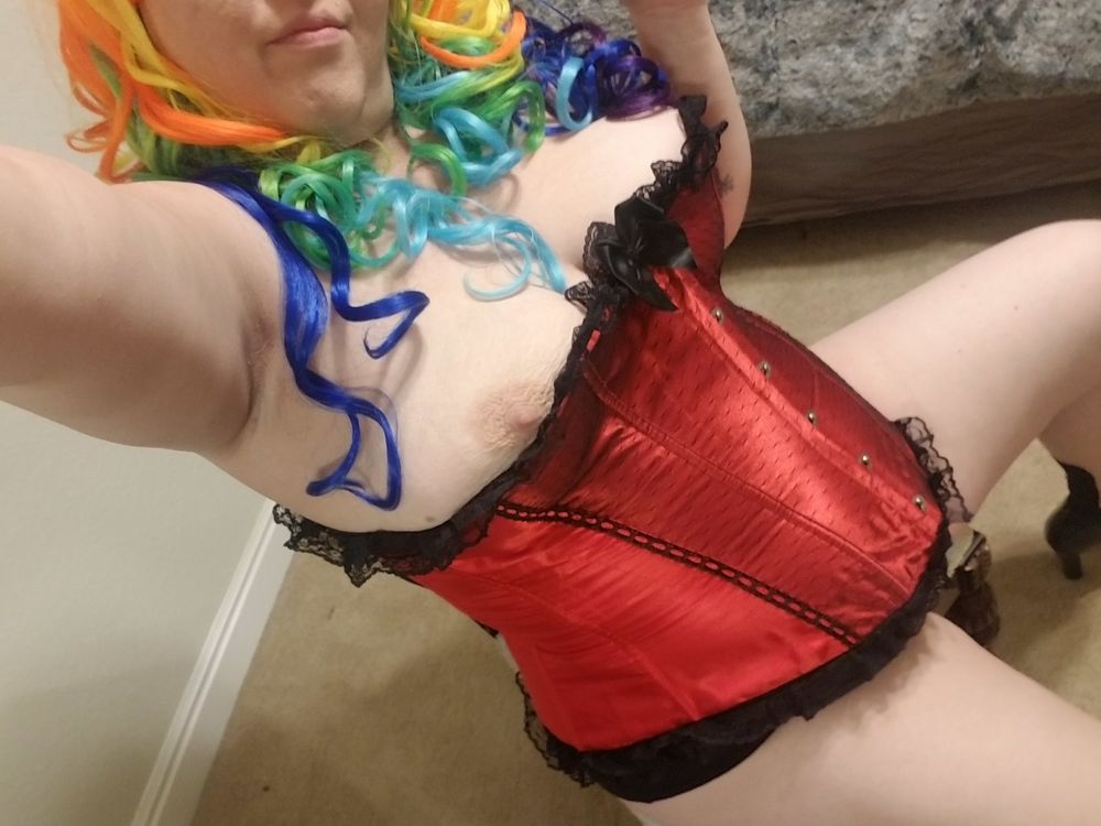 fanticie OnlyFans profile picture