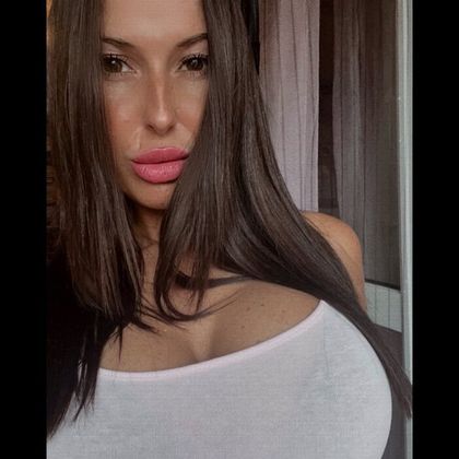 scarlet_90 OnlyFans picture