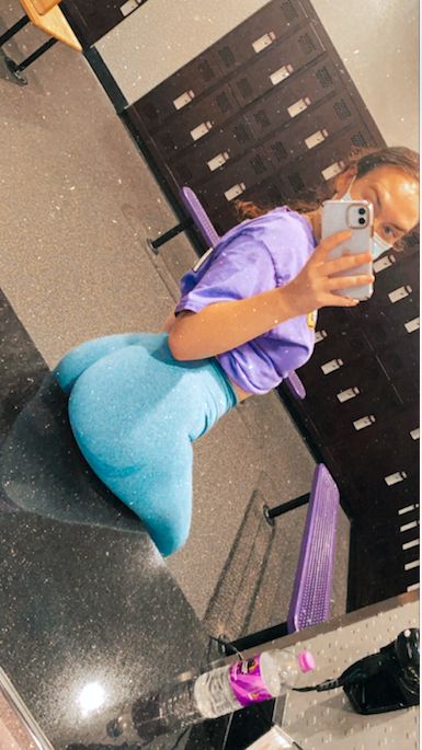 youngmilfwynny OnlyFans picture