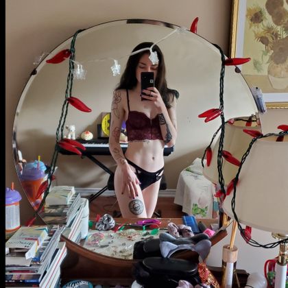 ladydomitrescu OnlyFans picture