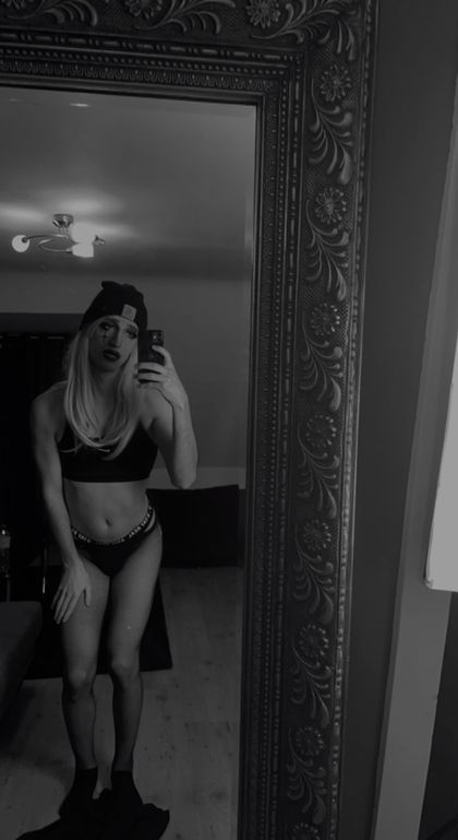 alwaysdezzy OnlyFans picture