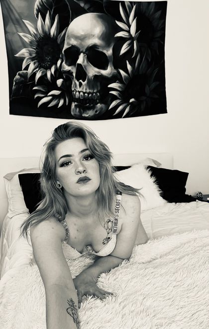 bunnyafterdark OnlyFans picture