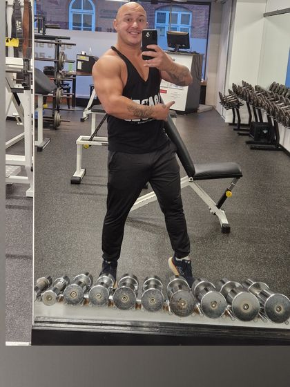 themosttalentedbaldman OnlyFans picture