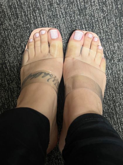 feetbsbfeet OnlyFans picture