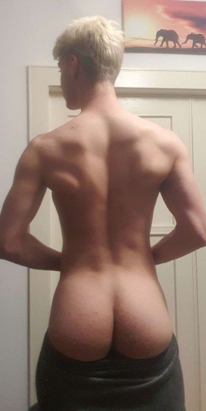 jonathanthepillow OnlyFans picture