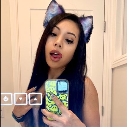 walavender OnlyFans picture