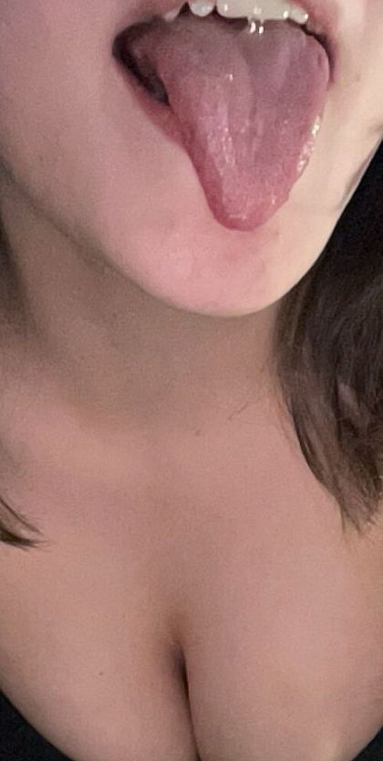 ellielouve311 OnlyFans picture