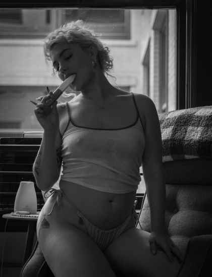 sunnieviolet OnlyFans picture