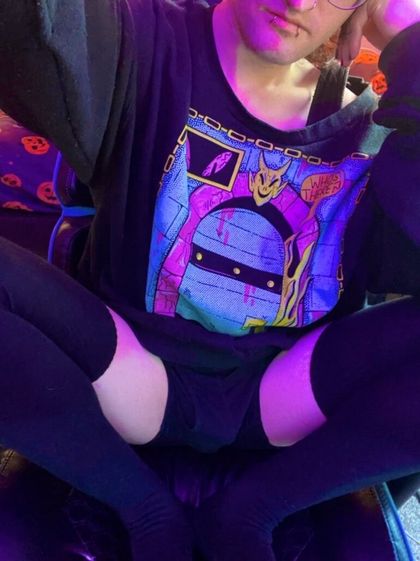 alupoe OnlyFans picture