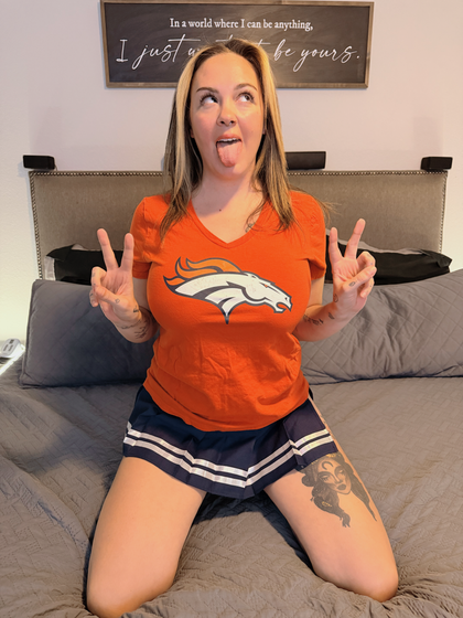 neonkittenfree OnlyFans picture