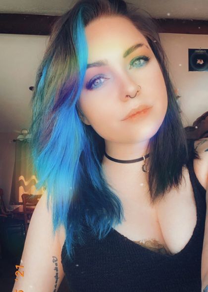 bluue13 OnlyFans picture