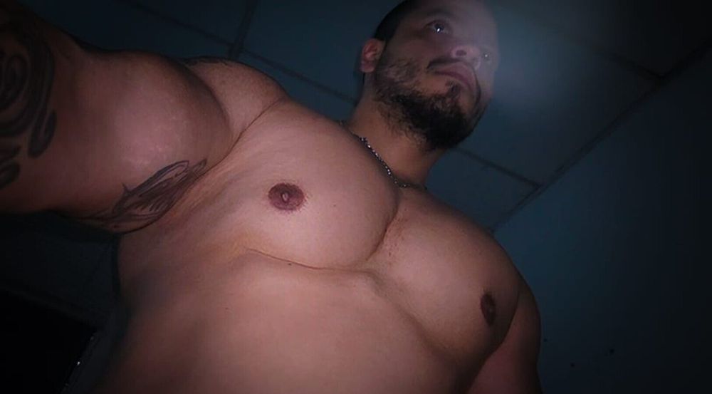 big_hiaxzel OnlyFans profile picture