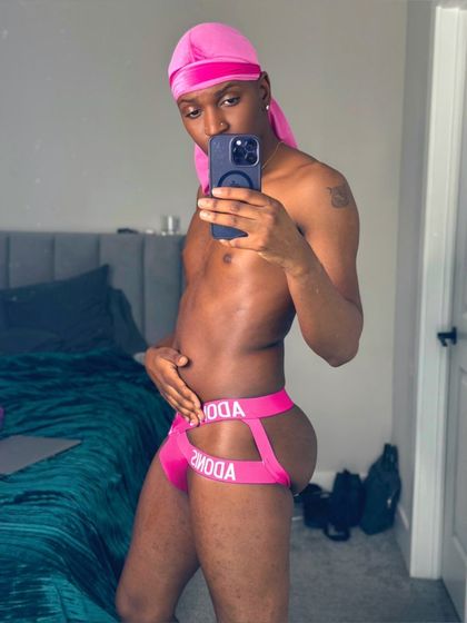 kreamyintrovert OnlyFans picture