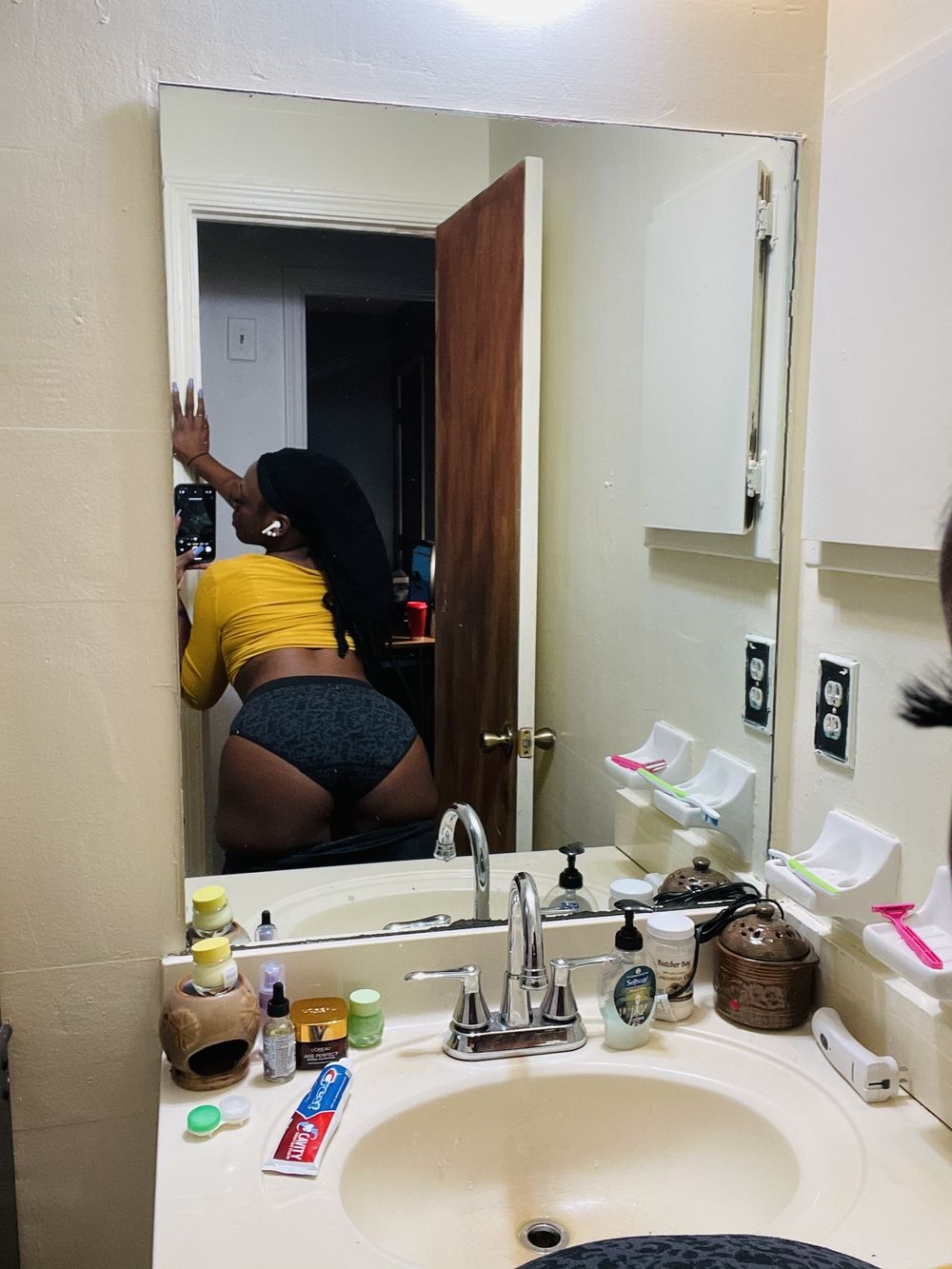 femalee OnlyFans profile picture