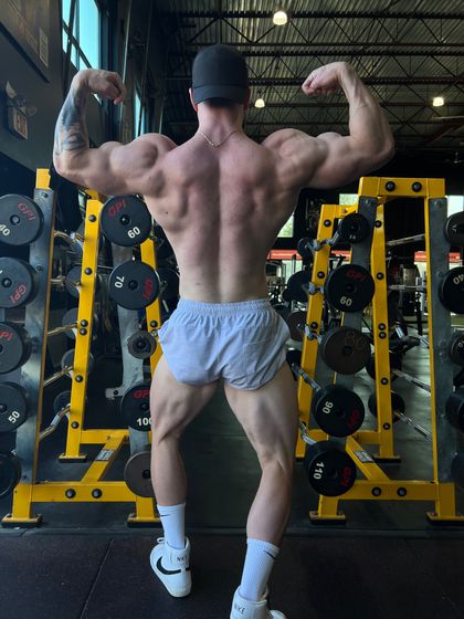 lunchbagletdown OnlyFans picture