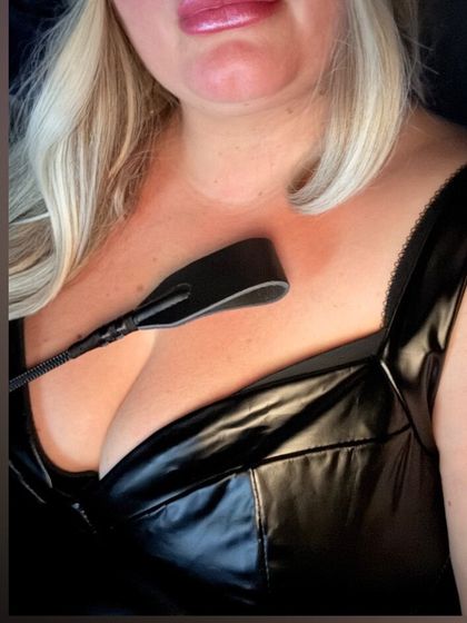 minacoxbbw OnlyFans picture