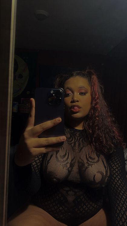 essence4xx OnlyFans picture