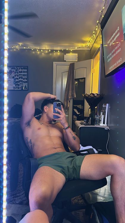 toxicpapiii OnlyFans picture