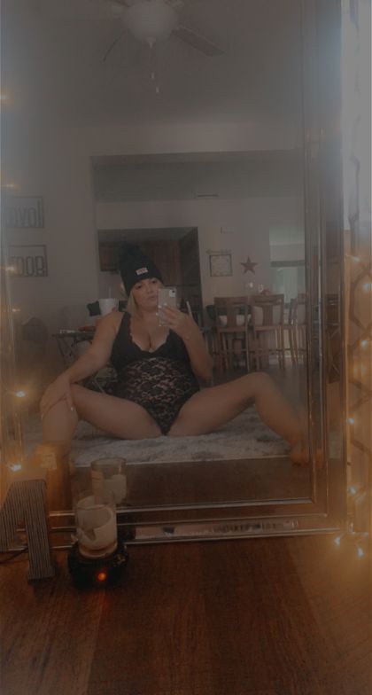 bombchellbell OnlyFans picture
